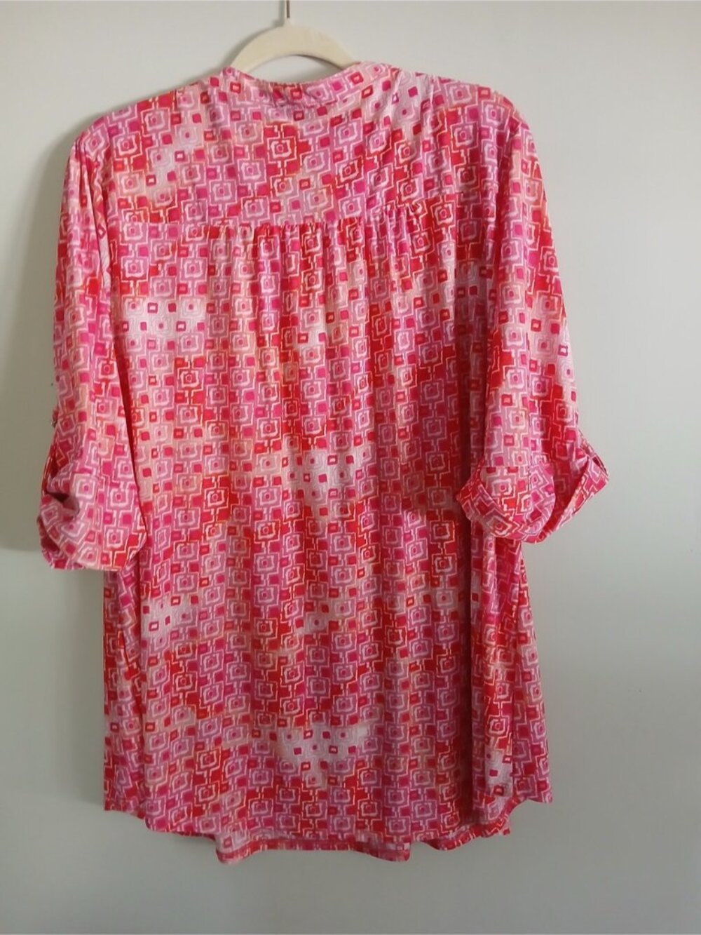 Pink and Coral Geometric Print Top - Picture 2 of 3